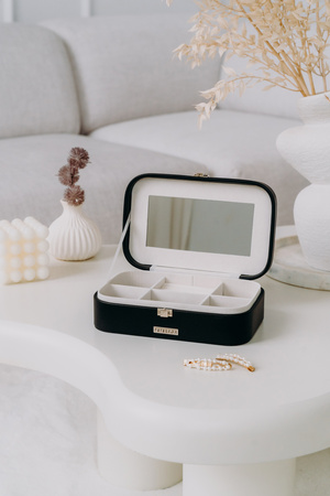 A jewelry box made of eco-leather PTN SZK-05 Black