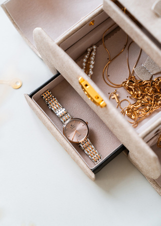 Beige Jewelry Box with Flower Decoration Peterson PTN SZK-01