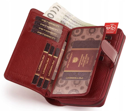 A gift set in a decorative box: wallet, pen, and keychain PTN ZD29 Peterson 