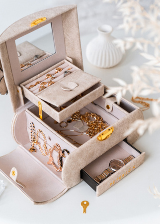 Beige Jewelry Box with Flower Decoration Peterson PTN SZK-01