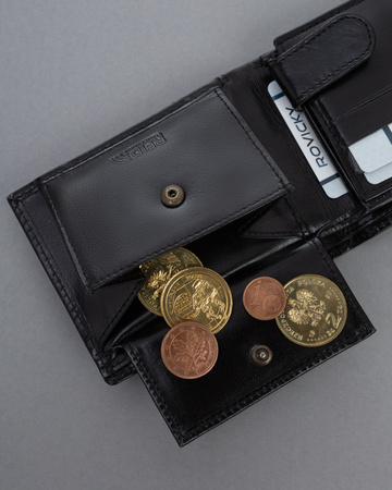 Portfel męski skórzany RM-05-BCF-BP Black