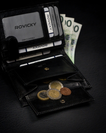 Portfel skórzany RFID ROVICKY 1541-03-BOR Black+Red