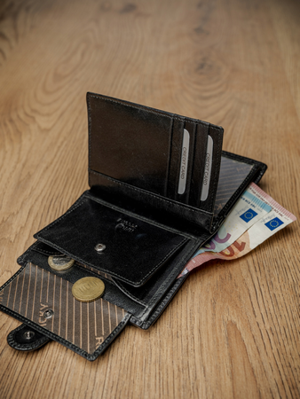 Portfel męski skórzany RFID PC-105L-BAR Black