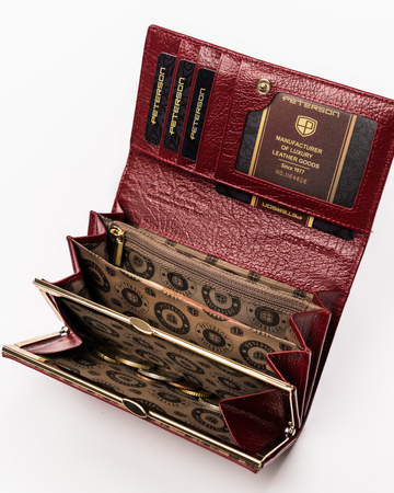 A gift set in a decorative box: wallet, pen, and keychain PTN ZD29 Peterson 