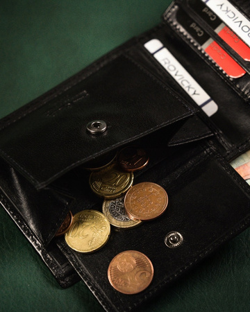 Gift Set: Leather Wallet and Belt with Traditional Buckle - Pierre Cardin® ZM-PC30